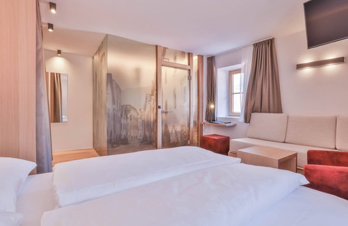 Glorenza Hotel | Belvenu Boutique Hotel