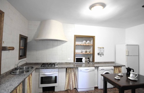 Antequera Cottage | Belvilla by OYO Casa Almendro