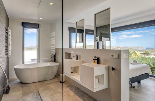 Cansalades Villa | Belvilla by OYO Casa Leda