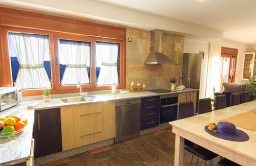 Cerponzons House | Belvilla by OYO Casa O Sartal - Villa Raxeira