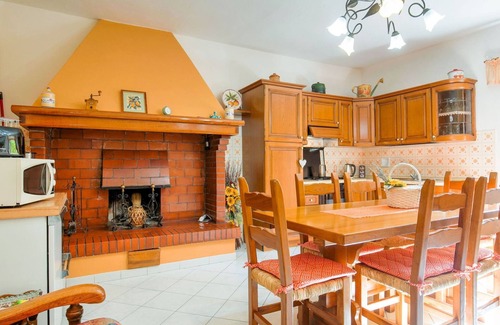 Chianni House | Belvilla by OYO La Casa dei Nonni