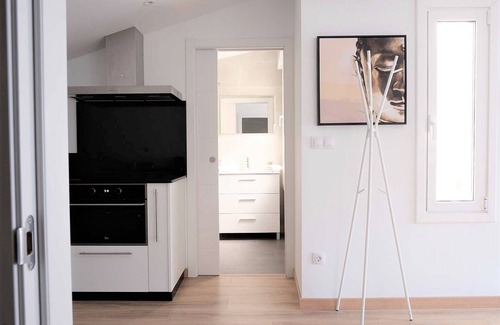 Ourense Apartment | Belvilla by OYO Villa Trabazos Abellas Ãtico