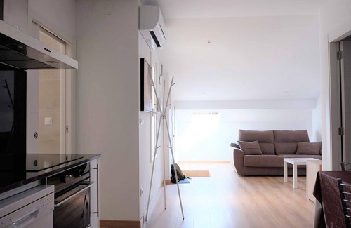 Ourense Apartment | Belvilla by OYO Villa Trabazos Abellas Ãtico