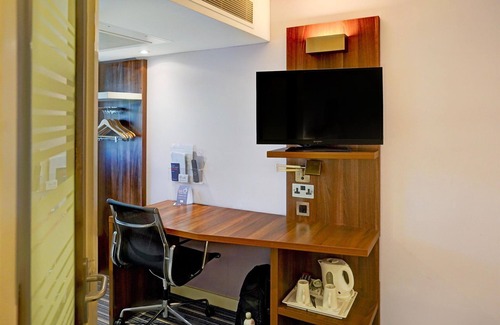 Crewe Apartment | Belvilla Crewe City Centre Hotel | Standard Double