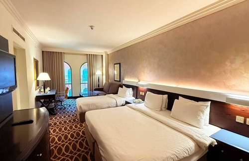 Al Muraqqabat Hotel | Belvilla Suites Excelsior Hotel Deira