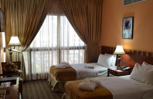 Madinat Zayed Hotel | Belvilla Top Stars Hotel Near Gold Souk