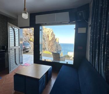 Belyounech Apartment | Belyounech studio vue sur mer et montagne