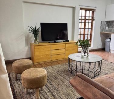 Krugersdorp Apartment | Ben & Bern