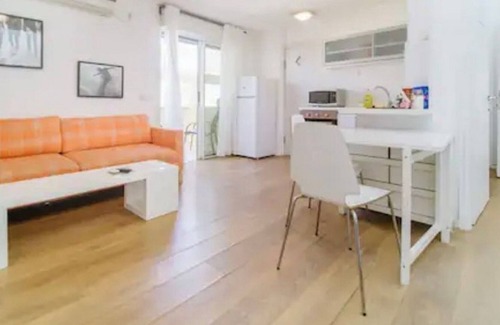 Old North Apartment | Ben Yehuda Rooftop Apartments