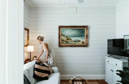 Queenscliff House | Benambra Cottage c1860