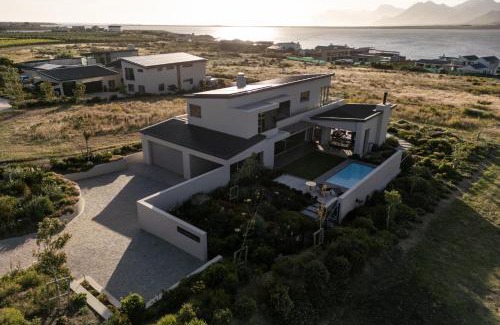 Fisherhaven Villa | Benguela Cove - Milk and Honey