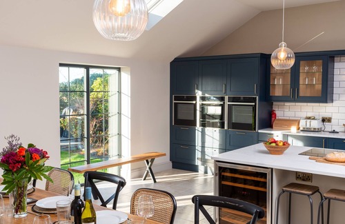 Dyffryn Ardudwy Cottage | BENNAR FAWR, pet friendly, luxury holiday cottage in Dyffryn Ardudwy