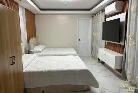 Mandurriao House | Benny's Hotel-Inspired & Condo-Inspired Rooms and Pool