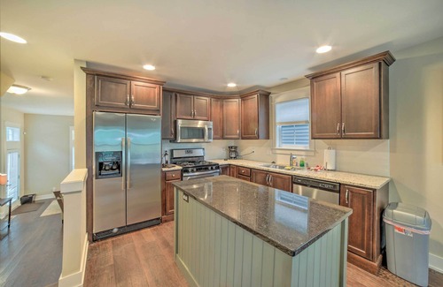 Benton Harbor House | Benton Harbor Townhome w/Golf Course View!