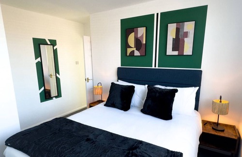 Newcastle-upon-Tyne House | Benton Holiday Home