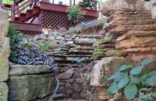 Eureka Springs Historic District Apartment | BENTON PLACE INN