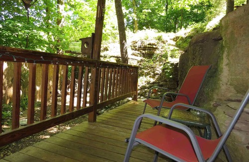 Eureka Springs Historic District Apartment | BENTON PLACE INN
