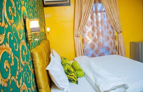 Gwarinpa Estate Hotel | BENYSTA HOTEL