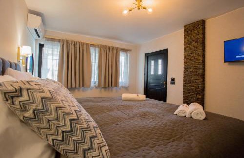 Berat Hotel | Berat River House Boutique Hotel