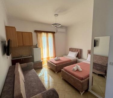 Aliko Hotel | BerdHill Rooms, Sarandë