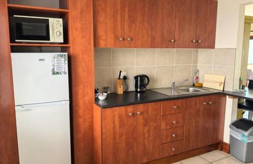 Gordons Bay Central House | Berg en Zee Guesthouse