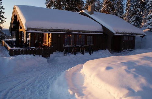 Ringsaker House | Berghstua - Natrudstilen på Sjusjøen