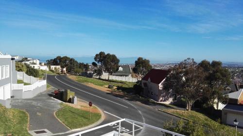 Gordon's Bay Apartment | Bergsig Selfcatering