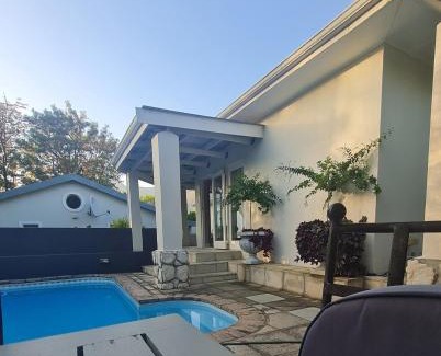 Swellendam Bed & Breakfast | Bergview Guesthouse Swellendam