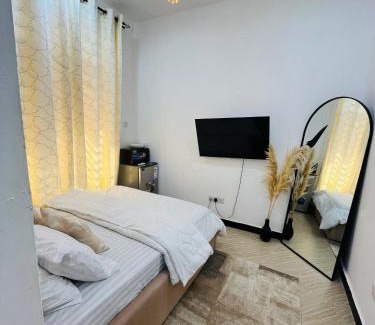 Sinza Apartment | Beriberi single bedroom