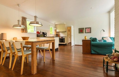 Nieuw-Haamstede Ski Chalet | Berkenpad 6 comfortable holiday cottage in nature