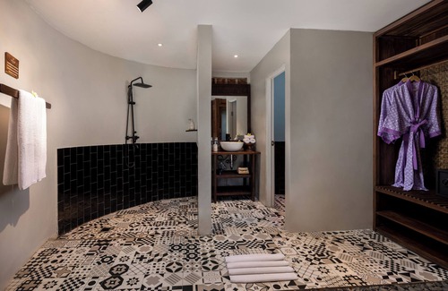 Singakerta Cabin | Berlima Wooden Lodge by Pramana Villas