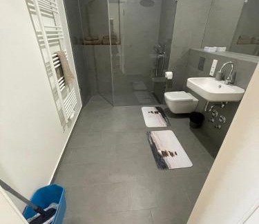 Tiergarten Apartment | Berlin Apartment Genthiner 2
