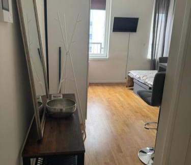 Tiergarten Apartment | Berlin Apartment Genthiner 1