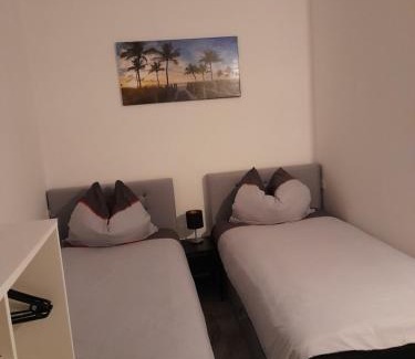 Schoenefeld Apartment | Berlin - Schönefeld grüne Wohnung
