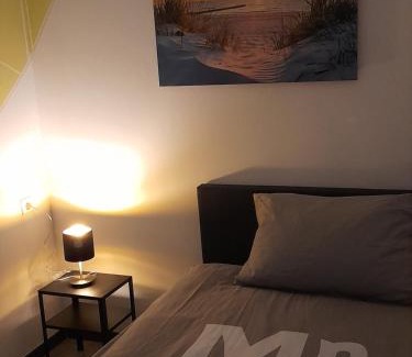 Schoenefeld Apartment | Berlin - Schönefeld grüne Wohnung