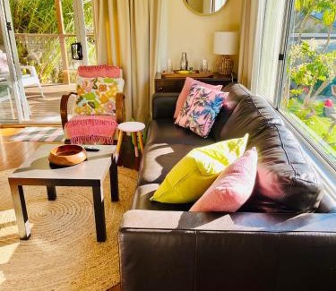 Bermagui Apartment | Bermagui Bay Beach House Bungalow in the heart of Bermagui