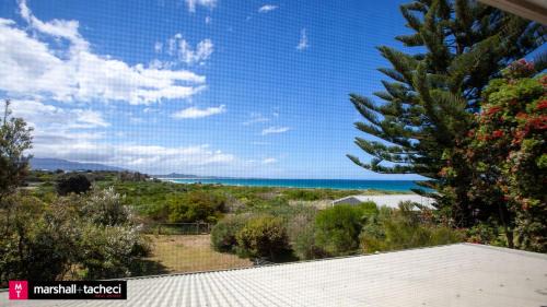 Bermagui House | Bermagui Dune House 5 Narira Street, Beach Front, Pet friendly