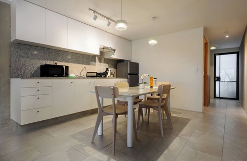Zona Rosa Apartment | Berna 14 by Wynwood House