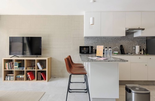Zona Rosa Apartment | Berna 14 by Wynwood House
