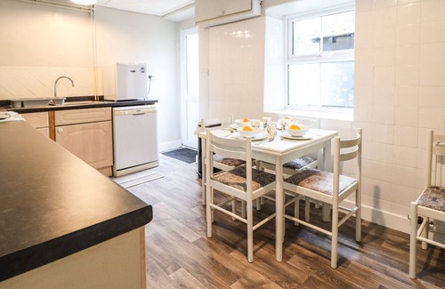 Llangynog Cottage | BERWYN VILLA, family friendly, with a garden in Llangynog