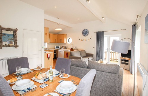 Eype Cottage | BESIDE THE SEA, family friendly, character holiday cottage in Eype