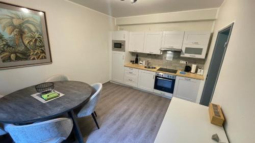 Hochdahl Apartment | BESOTEL Erkrath- schicke FeWo oder Apartments zentral nähe Bahnhof und Autobahn im Neandertal mit Glasfaser WLAN und freies Parken