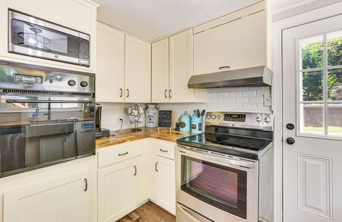 Bessemer House | Bessemer Home w/Patio: 18 Mi to Birmingham!