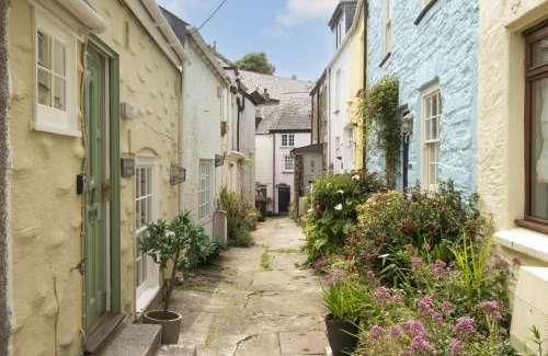 Fowey House | Bessie Ellens Cottage