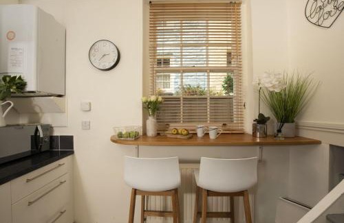 Fowey House | Bessie Ellens Cottage