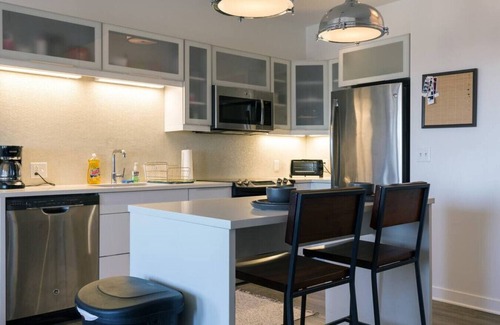 Financial District Apartment | ✪ Best Apartment in Downtown Kansas City ✪