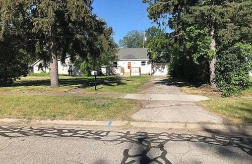 Michigan City House | Best Arival inc