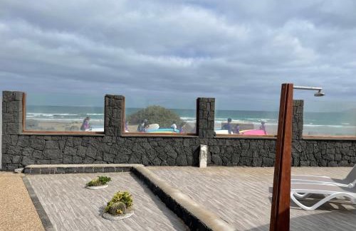 Urbanizacion Famara House | best beach house in Lanzarote