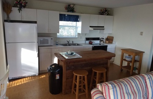 Saint Helena Island Cottage | Best Beach- Ocean Views - Guest House