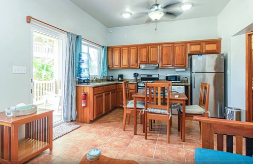 San Pedro Resort | Best beach on the island! Sleeps 5/2 full baths. Amazing views from every room.